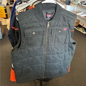 Wrangler Men's Black Quilted Vest Pre Owned SZ Large Black Puffer